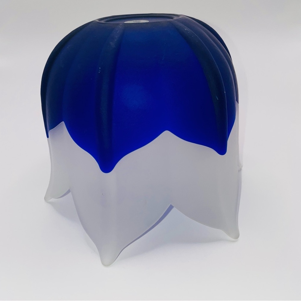 Partylite Cobalt Blue White Frosted Glass Lotus Flower Candle Holder Bowl 4.5” - Picture 7 of 11
